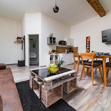 Apartmentfinke 3 An Der Messe FDH Eksteriør billede